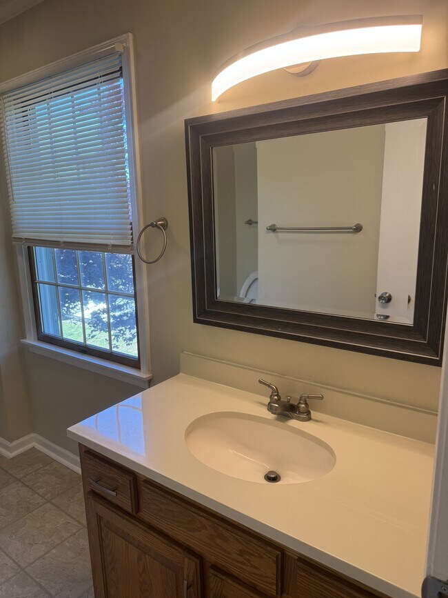 Building Photo - 1017 Baccharis Dr
