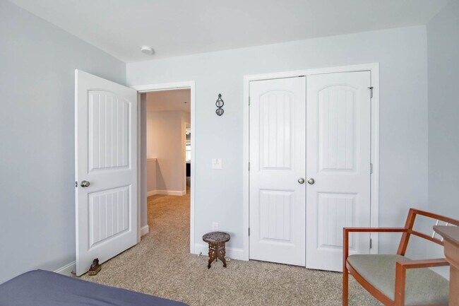 Building Photo - Savannah Quarters furnished Rental