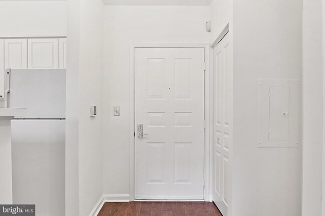 Building Photo - 2204 Westcourt Ln