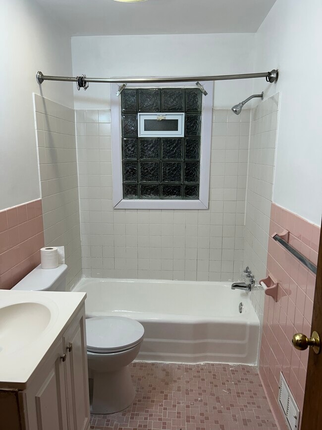 Building Photo - 3744-3711 11th Ave S