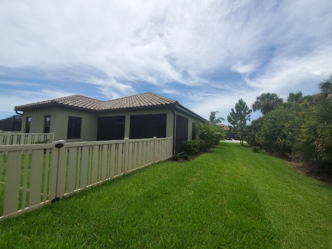 Building Photo - 276 Carlino Dr