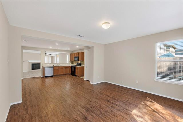 Building Photo - 9120 Sun Haven Way