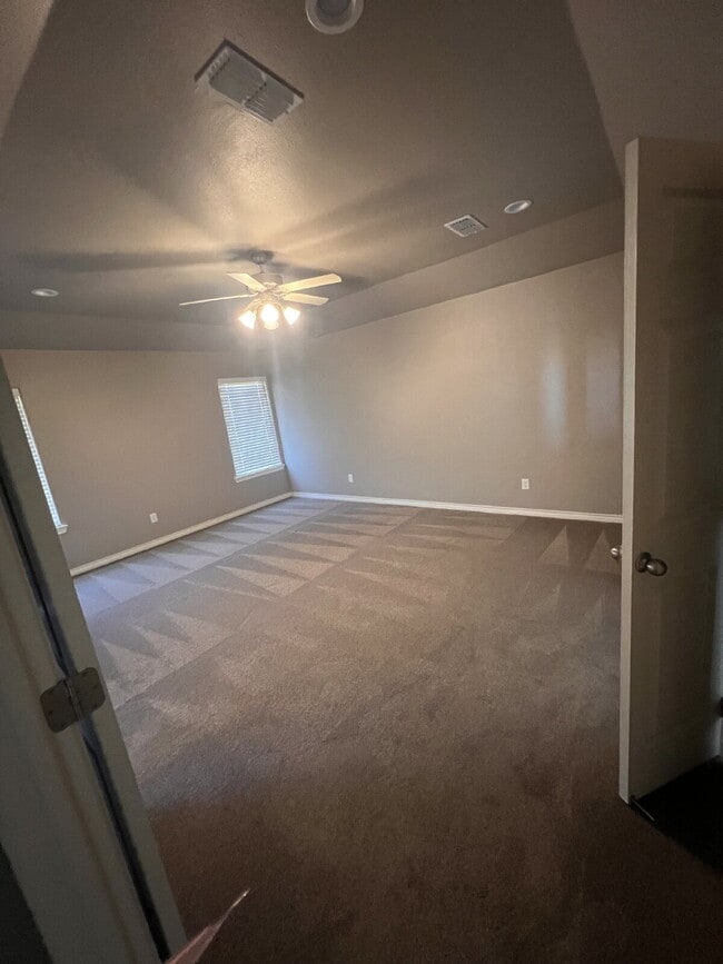 Building Photo - 3 Bedroom Home in Shallowater