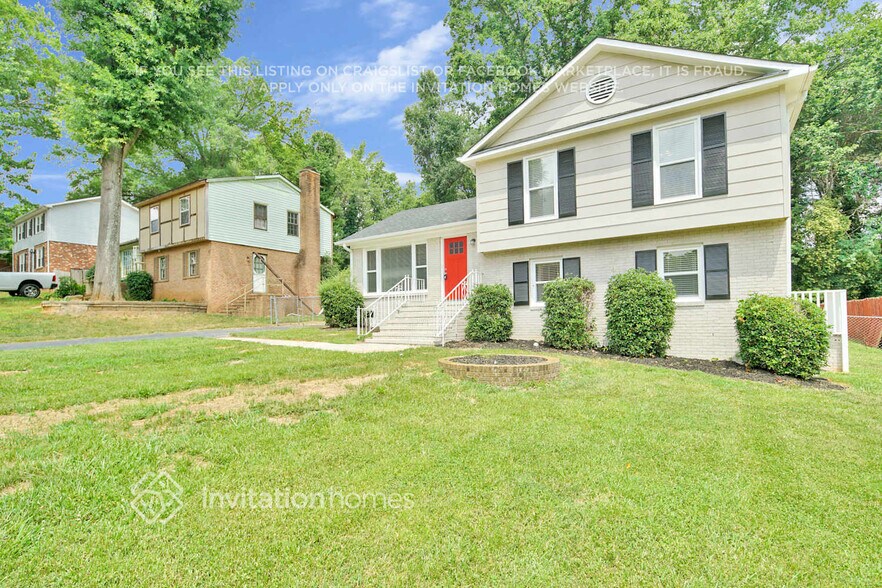 Building Photo - 6301 Old Coach Rd