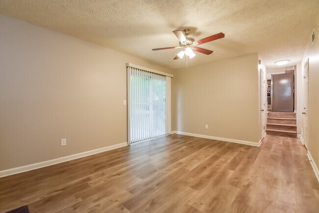 Building Photo - 1443 Devon Mill Way