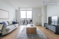 Building Photo - 1501 SW 37th Ave