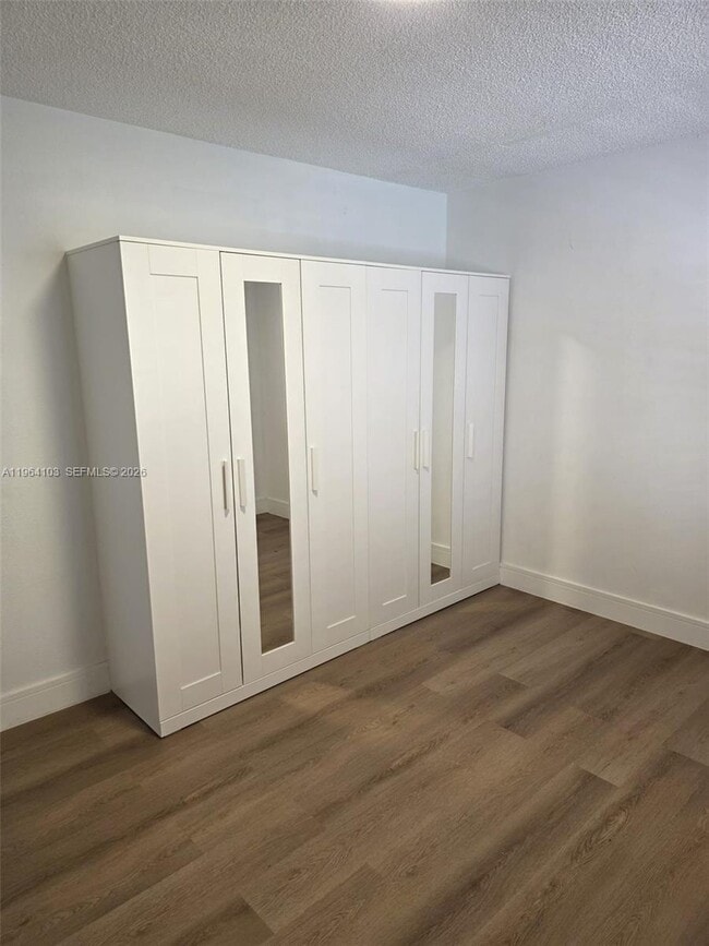 Building Photo - 10951 Cypress Rd