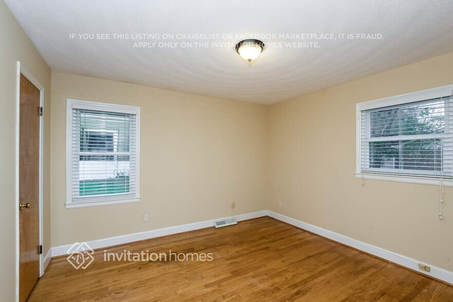 Building Photo - 3860 Litchfield Rd
