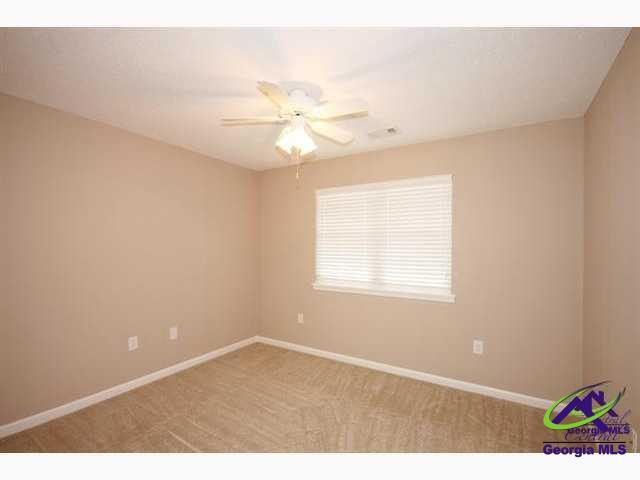Building Photo - 106 Deer Track Ct