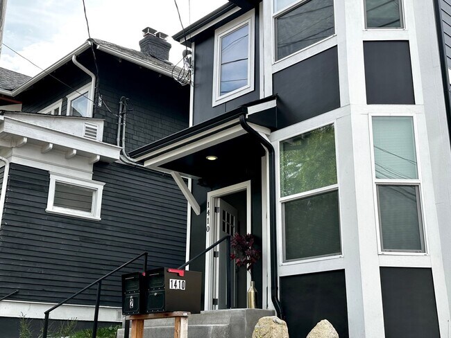 Building Photo - 2BR | 1BA – Washer & Dryer, A/C in Every R...