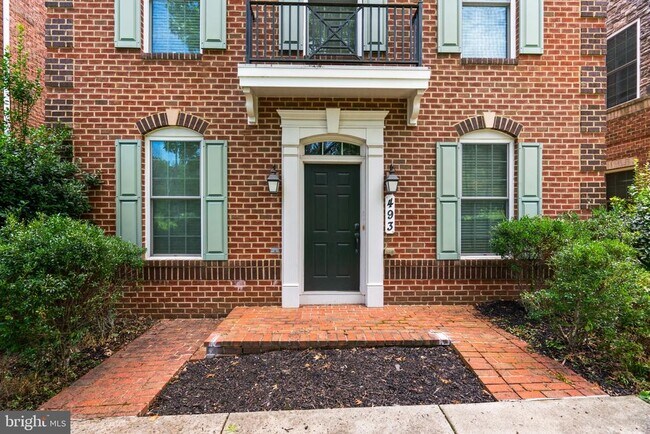 Building Photo - 493 W Watkins Mill Rd