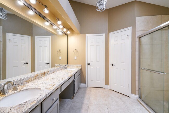 Building Photo - 3406 Cape Forest Dr
