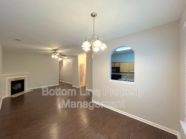 Building Photo - 7637 Abigail Glen Dr
