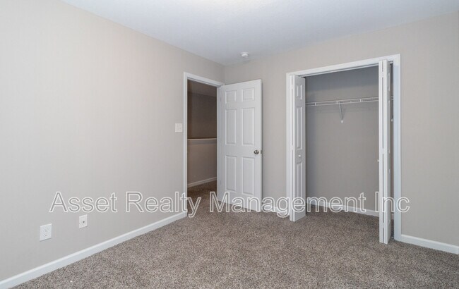 Building Photo - 8205 Zodiac Ln