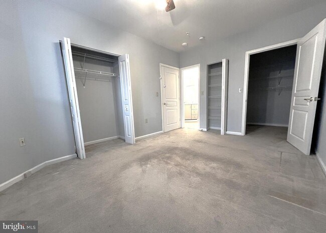 Building Photo - 12919 Alton Square