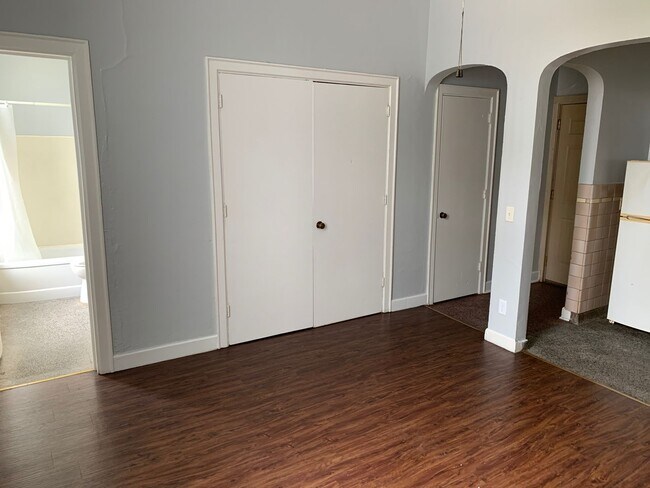 Primary Photo - Large one room efficiency with large kitchen
