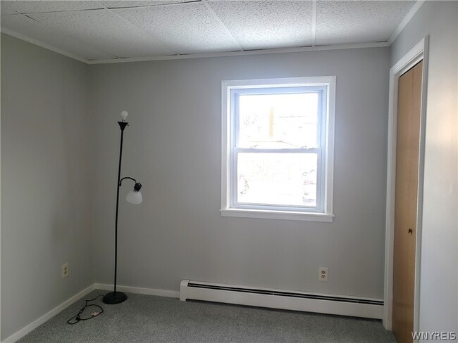 Building Photo - 10 Washington St