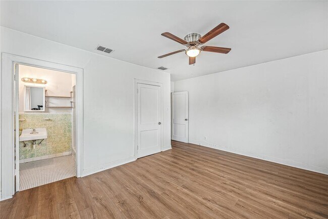 Building Photo - 2802 Dancy St