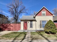 Building Photo - 955 5th St