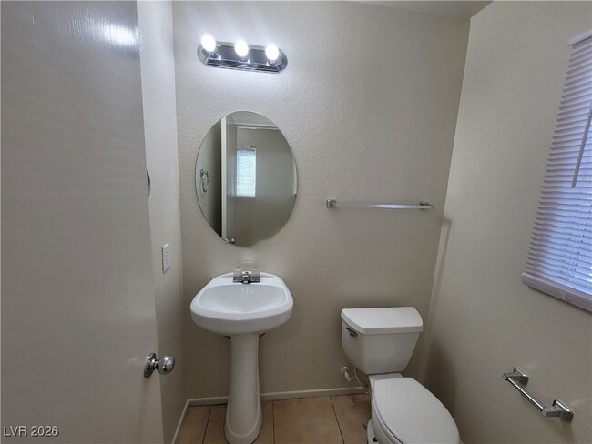 Building Photo - 9157 Desirable Ct