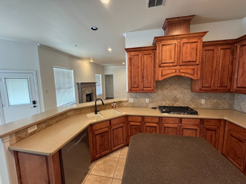 Building Photo - 569 Griffith Dr