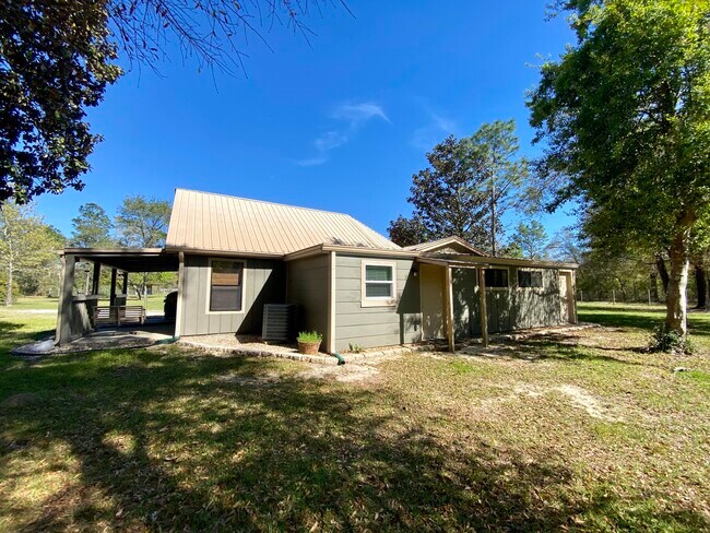 Building Photo - 4069 Christopher Ln