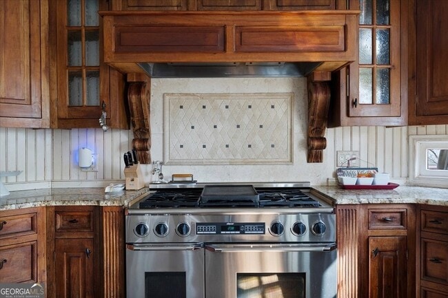 Building Photo - 530 Slane Trce