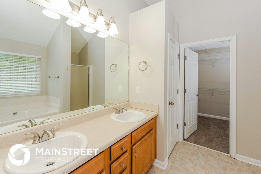 Building Photo - 506 Stonecrest Pl