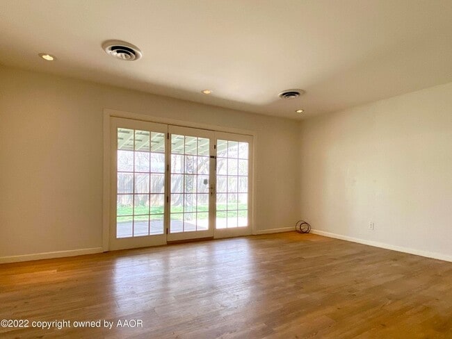 Building Photo - 4109 Tucson Dr