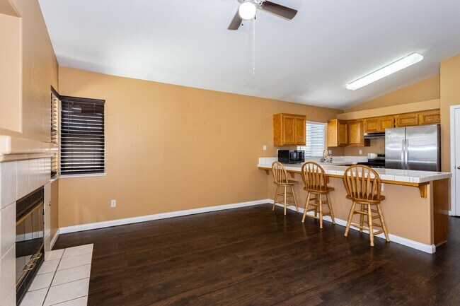 Building Photo - 5012 Hartwick Ct