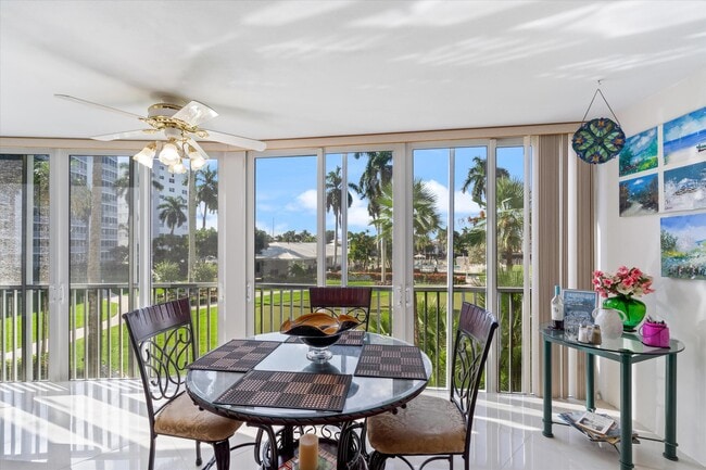 Building Photo - 3224 S Ocean Blvd