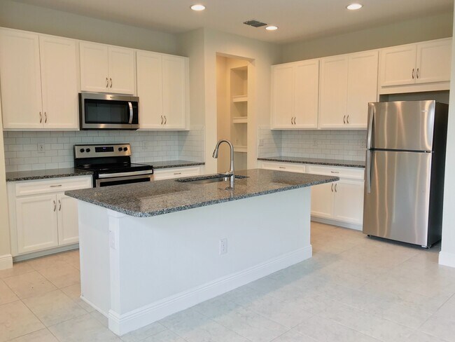 Building Photo - 5518 Viola Lee Wy