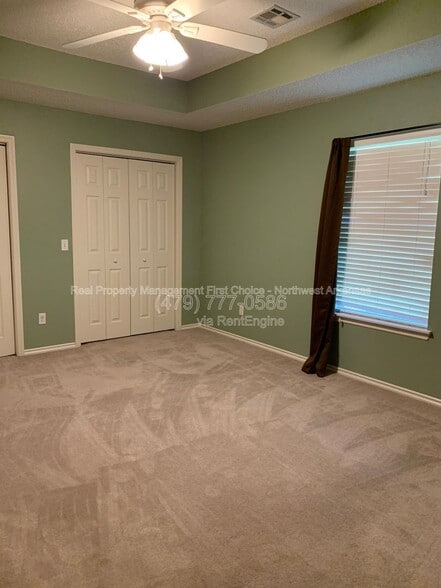 Building Photo - 1612 Cresent St