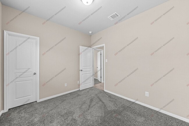 Building Photo - 7601 Park Meadow Dr