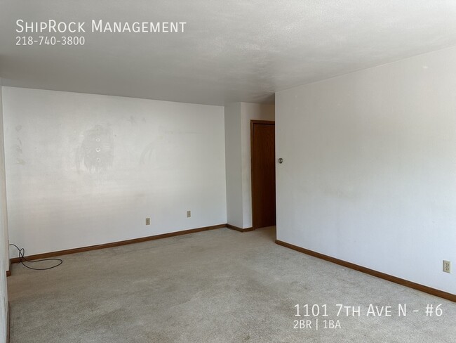 Building Photo - 1101 7th Ave W