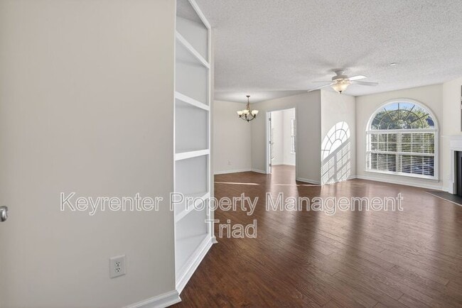 Building Photo - 4280 Cedarcroft Ct