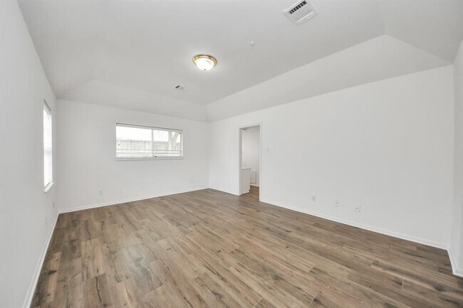 Building Photo - 8006 Oakington Dr