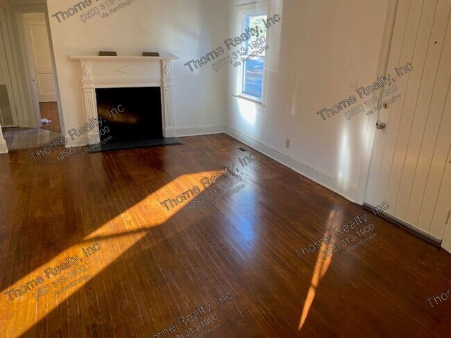 Building Photo - 1201 Tarboro St