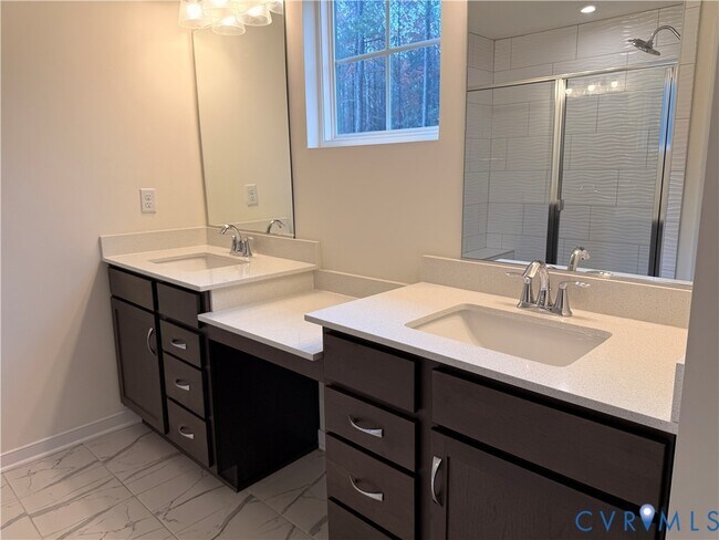 Building Photo - 18417 Palisades Ct