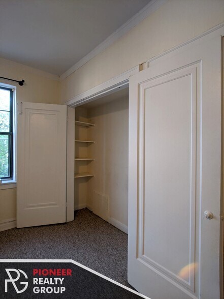 Building Photo - 4831 N Damen Ave