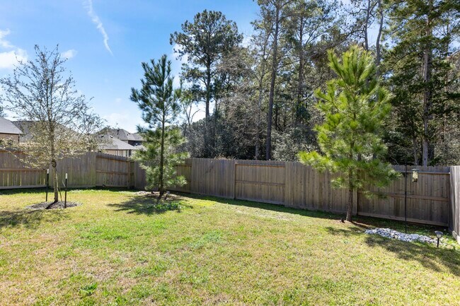 Building Photo - 845 Spruce Pine Dr