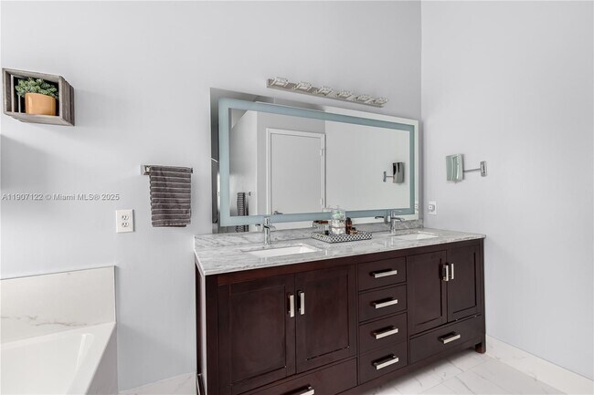 Building Photo - 19146 NW 24th Pl