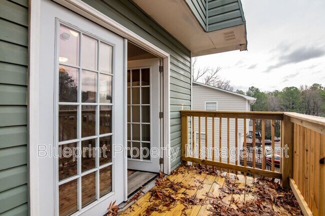 Building Photo - 1722 6th Pl Cir NW