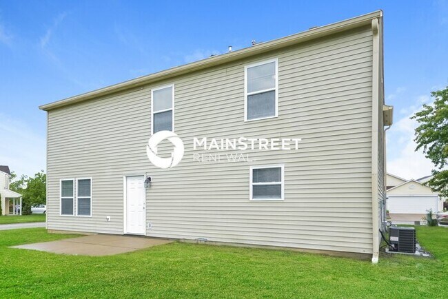 Building Photo - 4 Bedroom Pet-Friendly Home in Plainfield, IN with Main Street Renewal