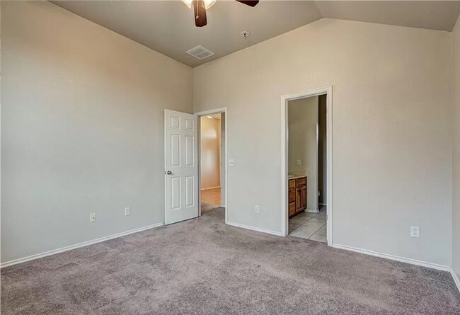Building Photo - Beautiful 3 Bed 2 Bath in Edmond
