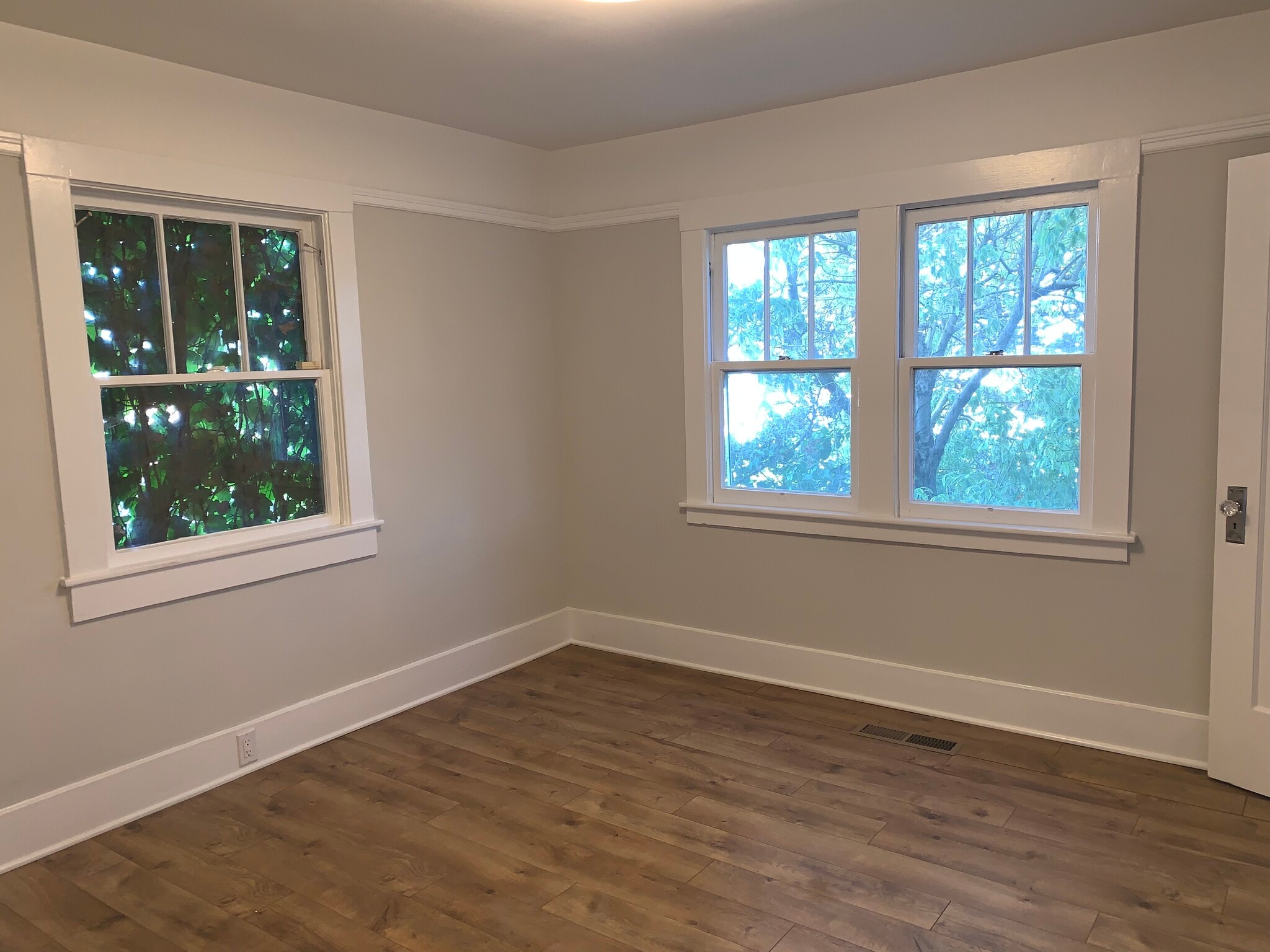 Building Photo - 923 Bridgeway
