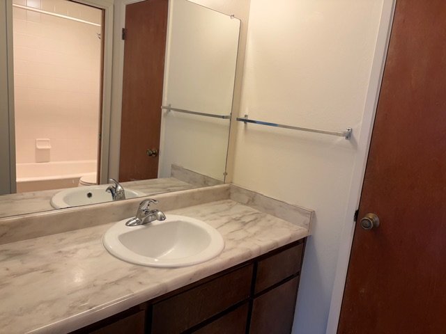 Building Photo - 2740 Park Ave