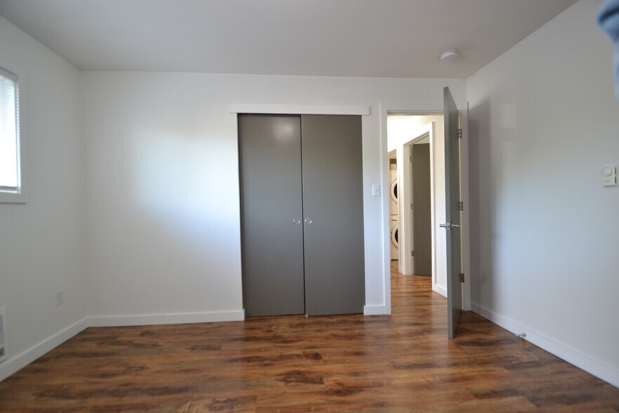 Building Photo - 3017 NE 140th St