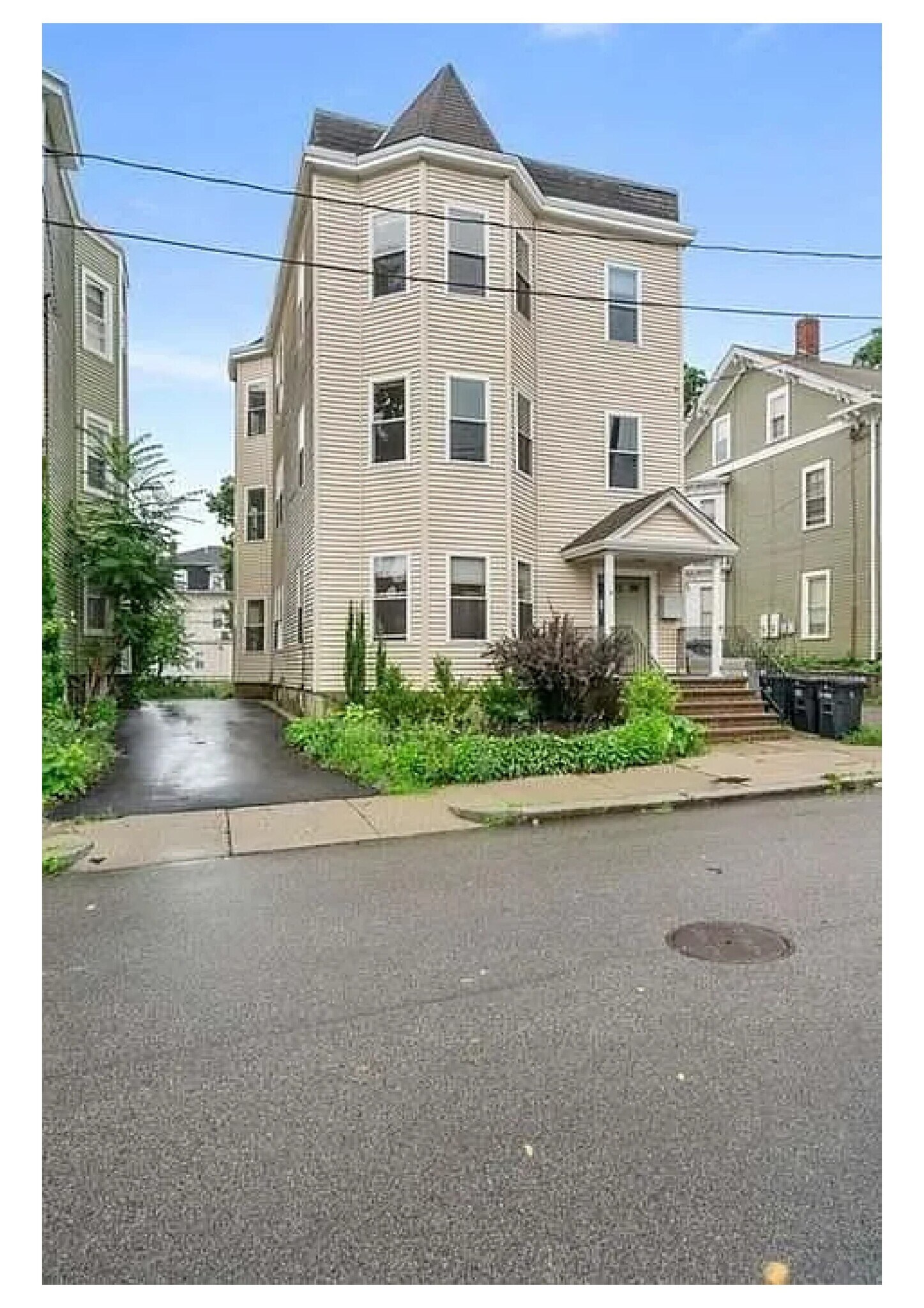 Fron of House - 23 Beale St