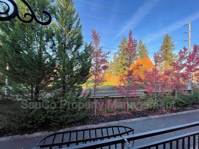 Building Photo - 6007 NE Alder St